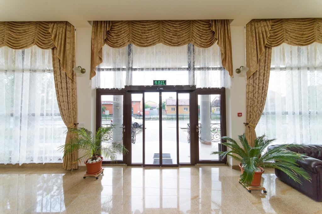 Hotel Miky 아라드 외부 사진